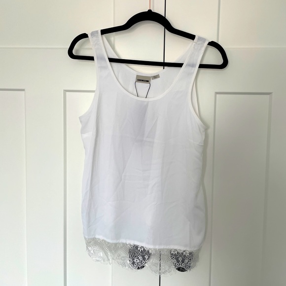 Noisy May tank with lace trim - brand new - Picture 1 of 3